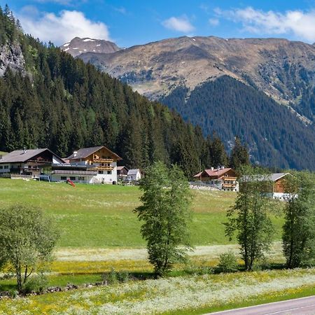 Gasthof Rabenstein Sarentino Exterior photo